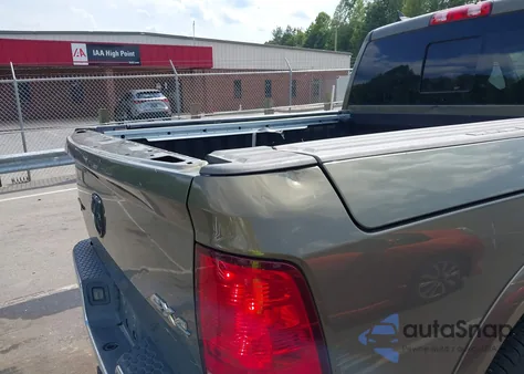 2015 Ram 1500 Outdoorsman z USA, uszkodzony, nr VIN 1C6RR7LT2FS546086